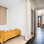 Gran Via Historic Catalan 4Bd Only For Families Or Business Groups