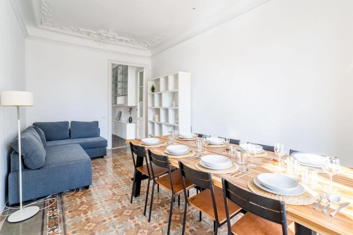 Appartamento Gran Via Historic Catalan 4bd Only For Families Or Business Groups
